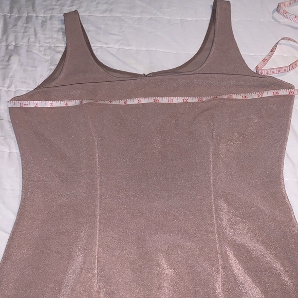 Vintage 1X 14 Chetta B nude tailored body con hidden back zipper dress 100% silk - Picture 6 of 7